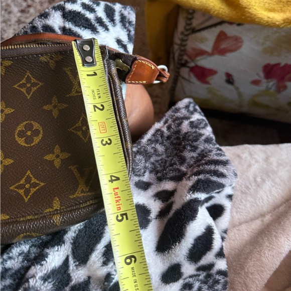 Original Louis Vuitton Pochette. Mint condition! - Picture 7 of 7
